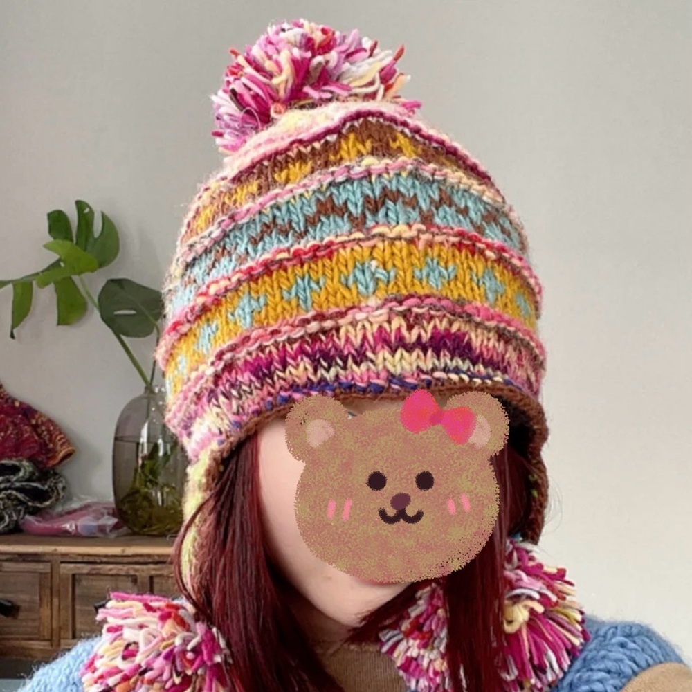 Adult Size Beanie Pom-Pom Hat Handmade in Nepal 100% Wool with soft liner